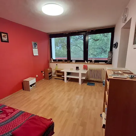 V Rodinnem Se Sdilenou Koupelnou Εξοχικό σπίτι